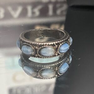 ✨Vintage Silvertone and Blue Stones Ring✨Preloved Size 7.5